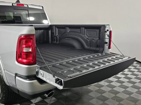 New 2026 RAM 1500 Big Horn AWD/4WD image 15