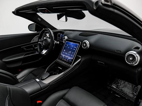 Used 2022 Mercedes-Benz SL 63 AMG 4MATIC image 53