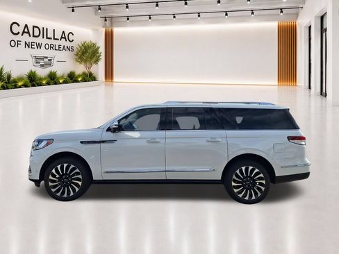 Used 2024 Lincoln Navigator L Black Label AWD/4WD image 6