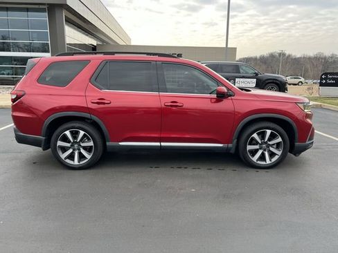 Used 2023 Honda Pilot Elite image 2