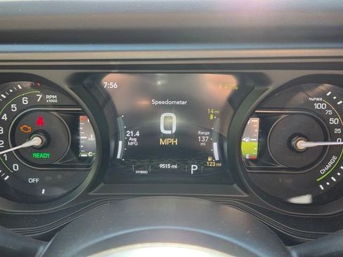 Used 2024 Jeep Wrangler Sahara image 25