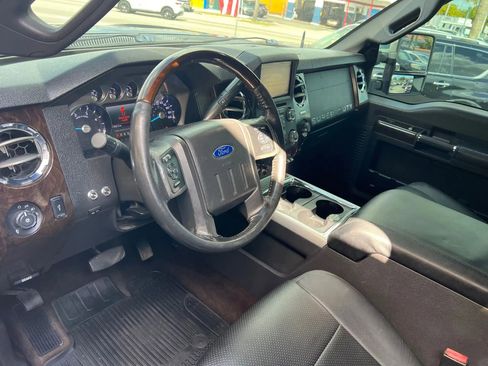 Used 2015 Ford F250 Platinum w/ FX4 Off-Road Package image 16