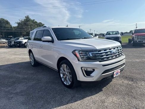 Used 2019 Ford Expedition Limited w/ Equipment Group 302A AWD/4WD image 11