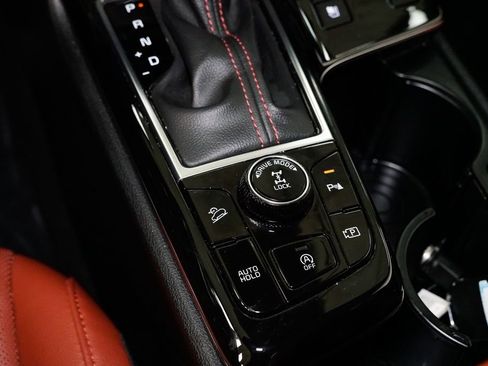 Certified 2025 Kia Sportage SX image 26