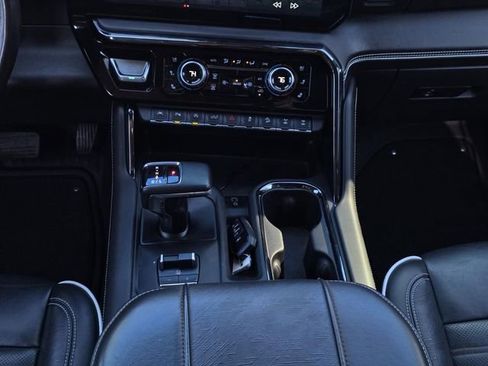 Used 2023 GMC Sierra 1500 AT4X image 29