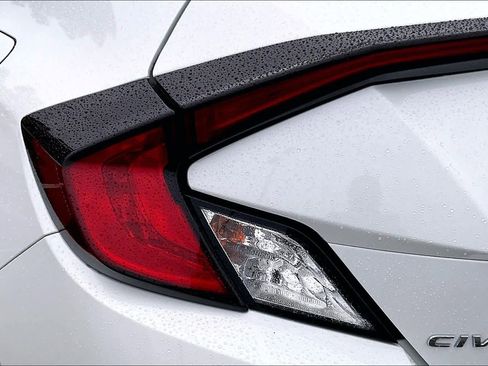 Used 2016 Honda Civic Touring image 30