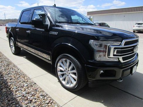 Used 2019 Ford F150 Limited w/ Trailer Tow Package image 3