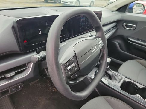 Certified 2025 Kia K4 FWD image 18