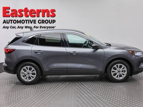 Used 2024 Ford Escape Active FWD image 4