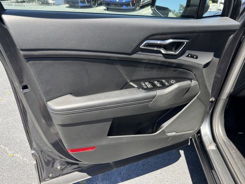 Used 2023 Kia Sportage SX FWD image 10