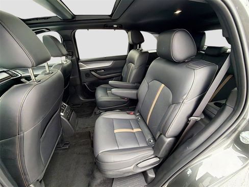 Used 2025 MAZDA CX-90 Plug-In Hybrid w/ Premium Plus image 28