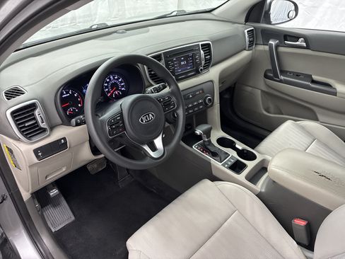 Used 2019 Kia Sportage LX AWD/4WD image 14