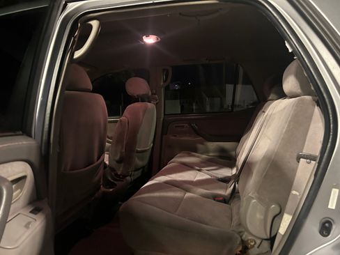 Used 2001 Toyota Sequoia SR5 image 12