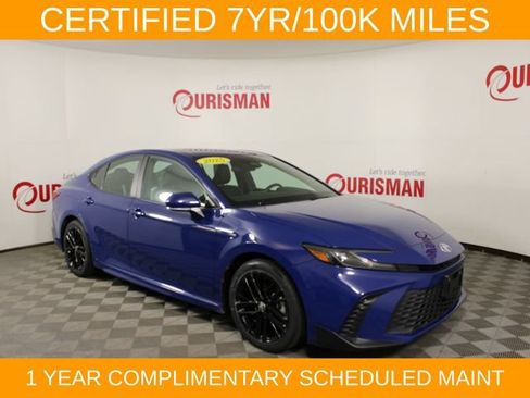 Used 2025 Toyota Camry SE FWD image 9