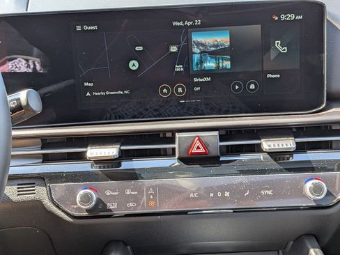 New 2026 Kia Sportage SX FWD image 16