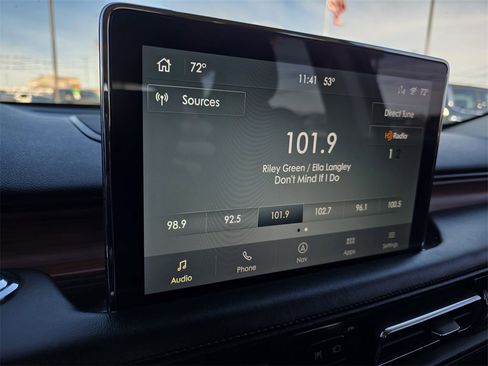 Used 2020 Lincoln Aviator Reserve w/ Equipment Group 202A image 22