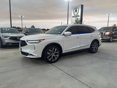 Used 2023 Acura MDX FWD w/ Technology Package image 3