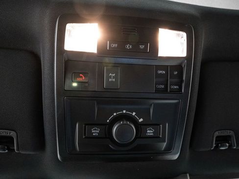 Certified 2023 Toyota Tacoma TRD Off-Road image 25