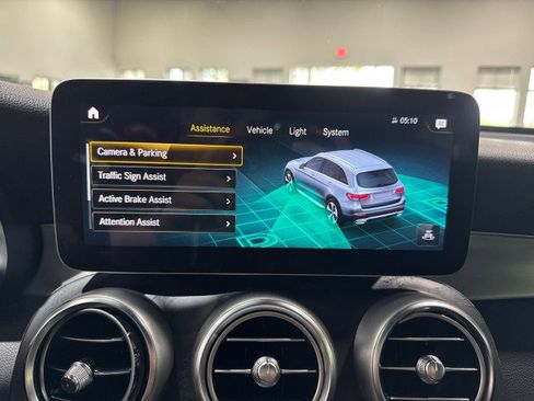 Used 2020 Mercedes-Benz GLC 300 4MATIC image 70