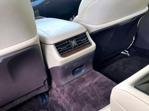 Used 2018 Lexus LS 500 w/ Accessory Package (Z2) image 24