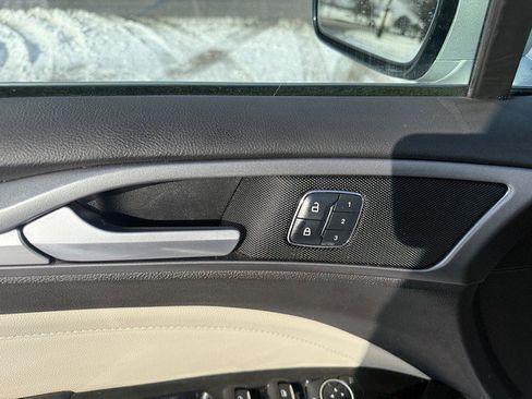 Used 2016 Ford Fusion Energi Titanium w/ Driver Assist Package image 13