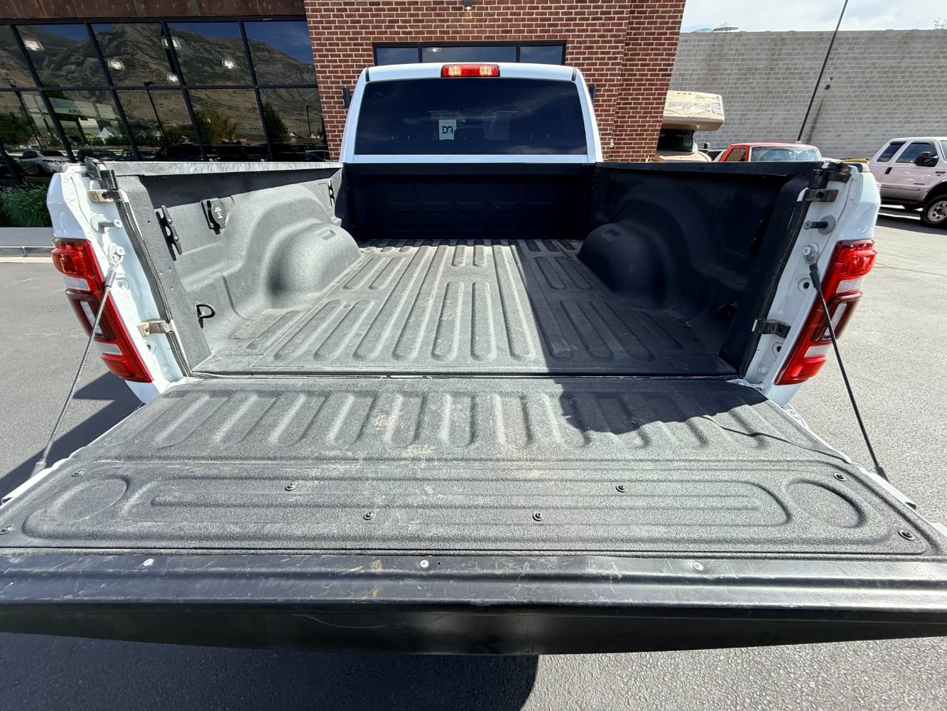 Used 2024 RAM 2500 Big Horn w/ Protection Group AWD/4WD image 24