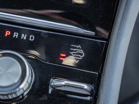 Used 2022 Jeep Grand Cherokee Overland w/ Luxury Tech Group IV image 28