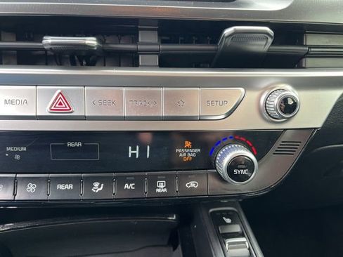 Certified 2023 Kia Telluride S image 23