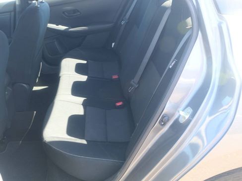 Used 2024 Nissan Sentra SV FWD image 12