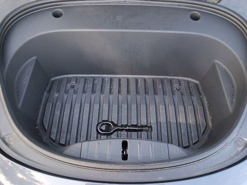 Used 2022 Tesla Model 3 Standard Range RWD image 23