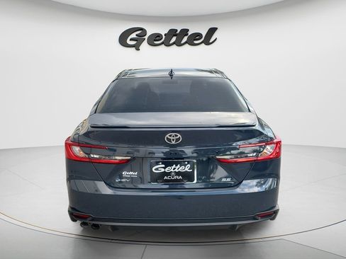 Used 2025 Toyota Camry SE FWD image 6