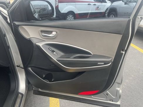 Used 2018 Hyundai Santa Fe Limited AWD/4WD image 41