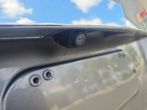 Used 2011 Cadillac SRX Luxury image 45