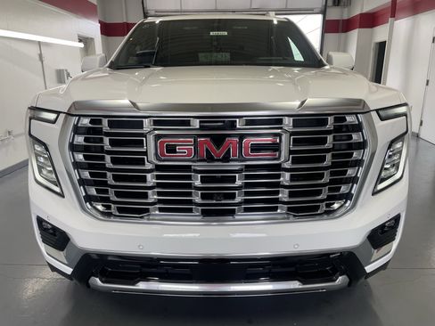New 2026 GMC Yukon Denali w/ Sun & Power Step Package image 2