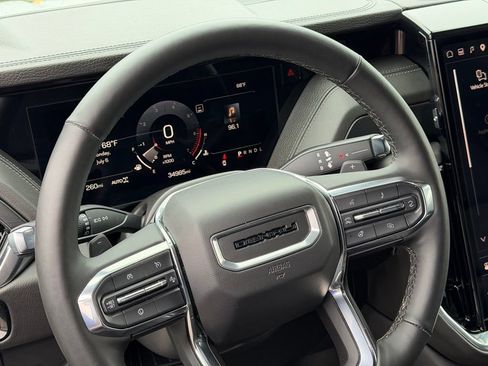 Certified 2025 GMC Yukon Denali AWD/4WD image 22