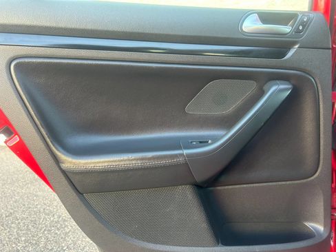 Used 2012 Volkswagen Jetta TDI FWD image 16