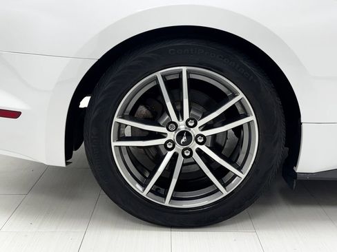 Used 2017 Ford Mustang Coupe image 38