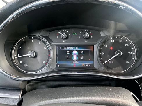 Used 2022 Buick Encore Preferred w/ Safety Package image 24