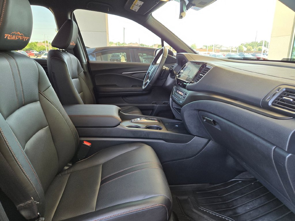 Used 2025 Honda Ridgeline TrailSport image 25