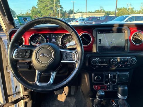 Used 2020 Jeep Gladiator Rubicon w/ Dual Top Group AWD/4WD image 22
