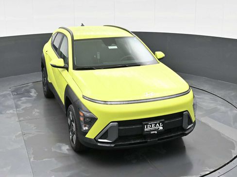 Certified 2025 Hyundai Kona SEL image 22