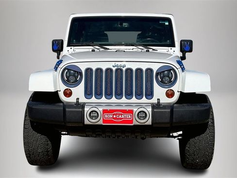 Used 2013 Jeep Wrangler Unlimited Sahara w/ Connectivity Group image 3