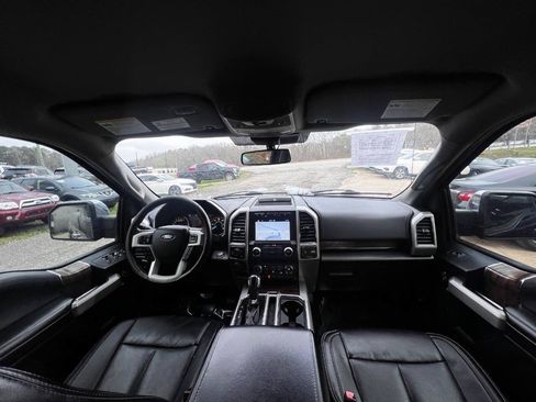 Used 2019 Ford F150 Lariat w/ Equipment Group 502A Luxury AWD/4WD image 12