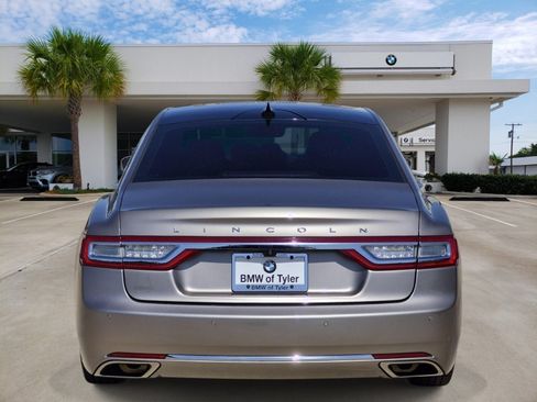 Used 2020 Lincoln Continental w/ Premium Package FWD image 5