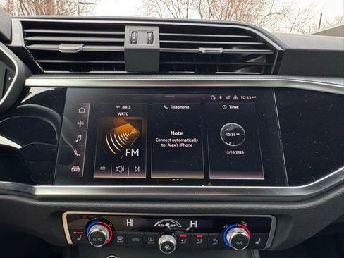 Certified 2025 Audi Q3 2.0T Premium image 22