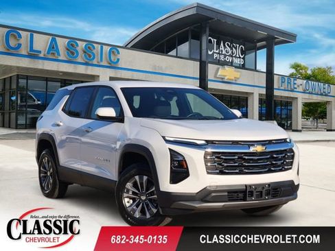 Used 2026 Chevrolet Equinox LT FWD image 1