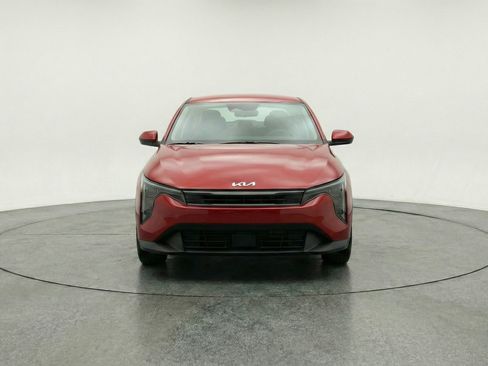 Used 2025 Kia K4 FWD image 2