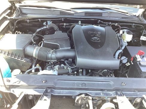 Certified 2023 Toyota Tacoma TRD Sport image 28