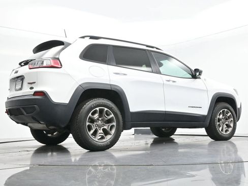 Used 2022 Jeep Cherokee Trailhawk w/ Premium Leather Package AWD/4WD image 53