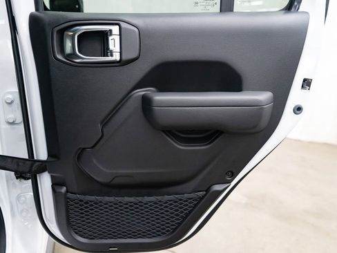 New 2026 Jeep Gladiator Rubicon image 30